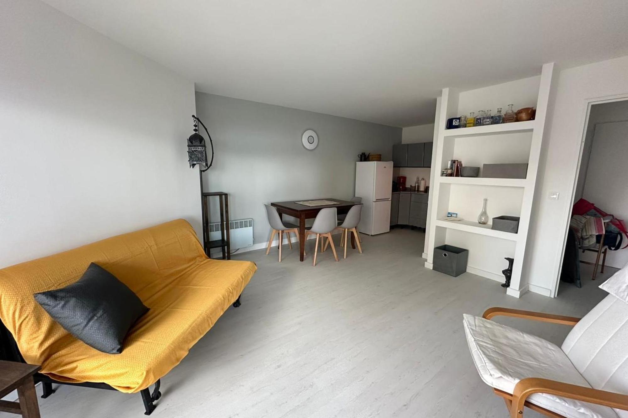 Spacieux Deux Pieces En Front De Mer Pour 4 Personnes Ref Plage 12 Saint-Raphael  Exterior photo